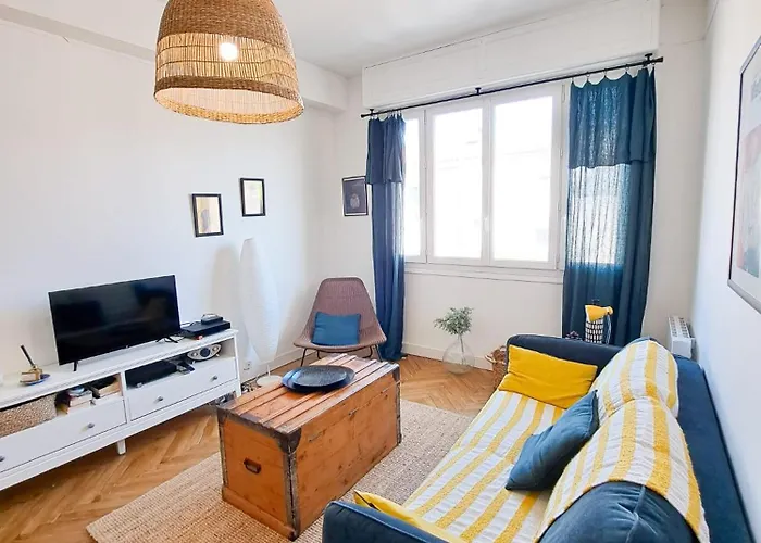 Le Charme - Centre Ville, Proche De La Et Du Marche