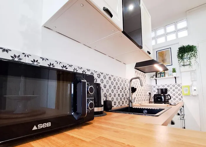 Apartment Le Charme - Centre Ville, Proche De La Et Du Marche