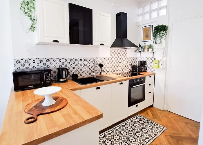 Le Charme - Centre Ville, Proche De La Et Du Marche